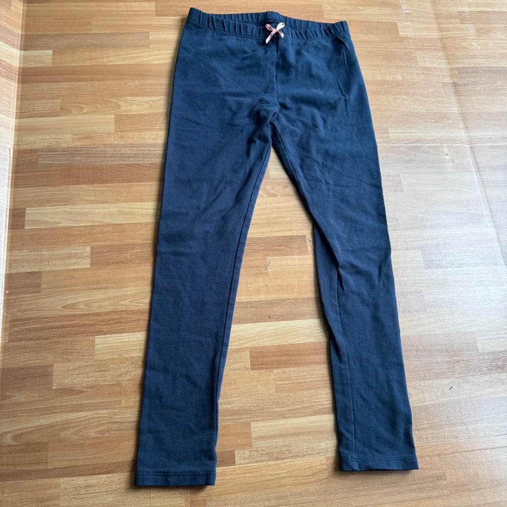 Pink chicken navy blue leggings size 7